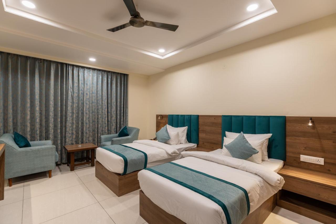 Hotel Highway King Bilaspur マネサール エクステリア 写真